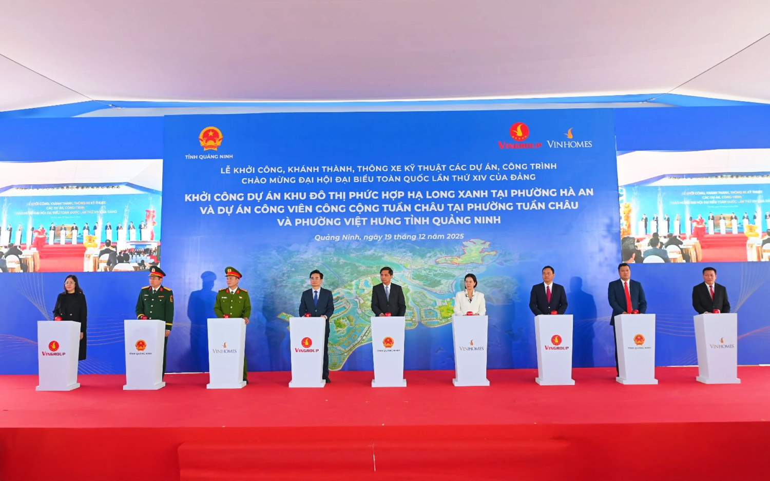 Kho cong Vinhomes Ha Long Xanh