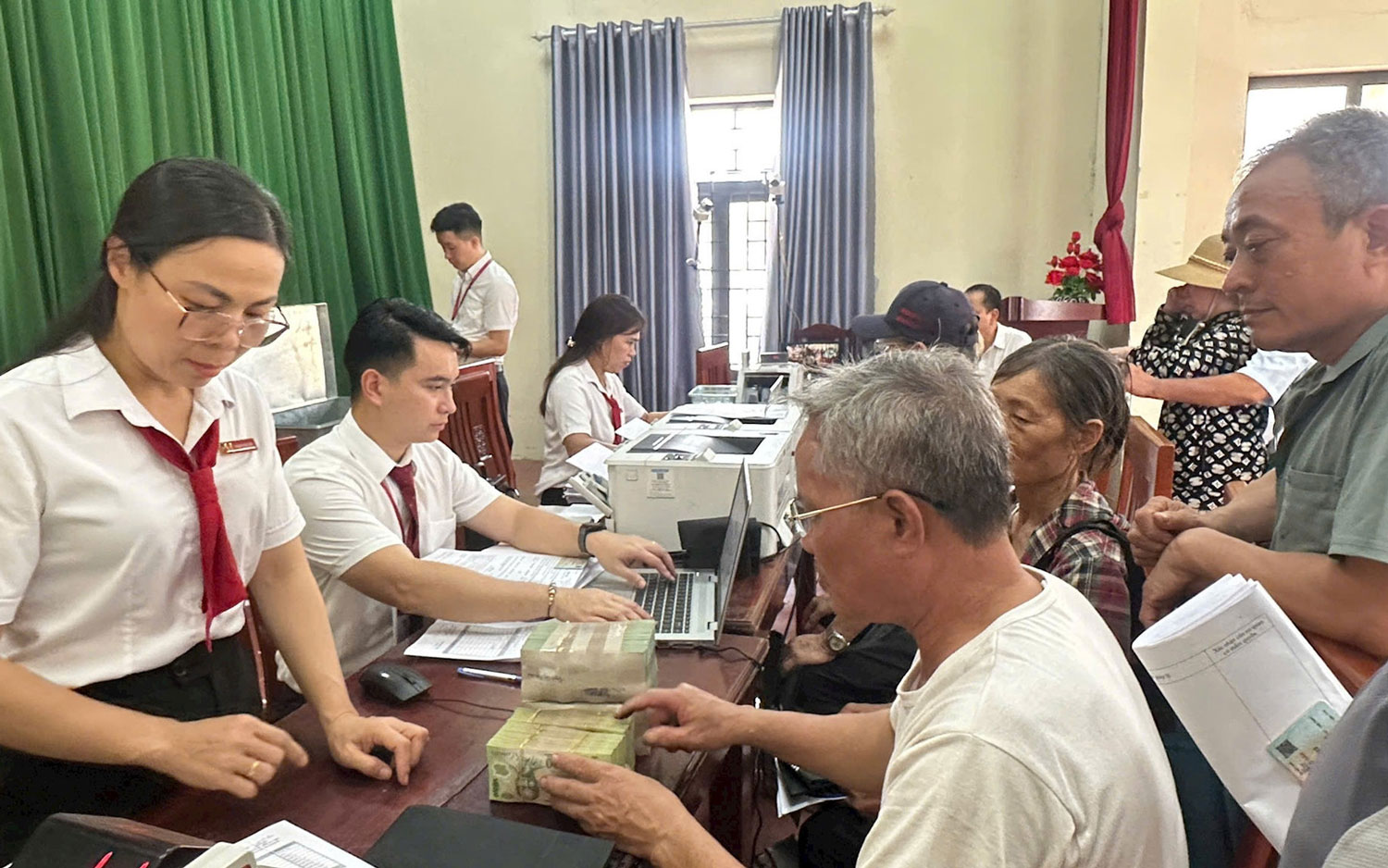 Boi thuong giai phong mat bang Vinhomes Sportia